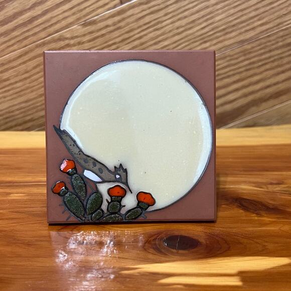Vintage Betty Company Ceramic Tile Southwestern Cactus Wren Eating Fruit Unique - Picture 1 of 7